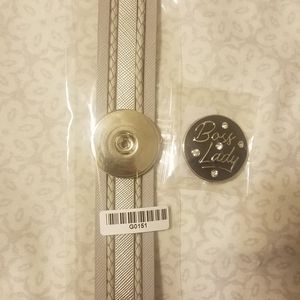 Magnolia and Vine Grand bracelet